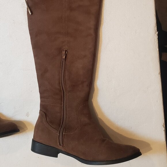 XOXO Thigh high over the Knee Boots with Lace ties and gold hardware - Picture 6 of 15